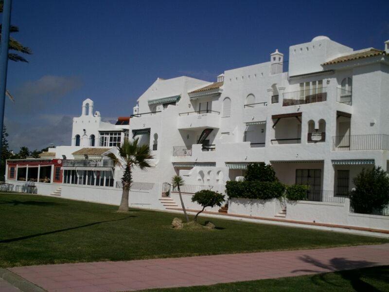 Primera linea de playa Barrosamar Chiclana de la Frontera Bagian luar foto